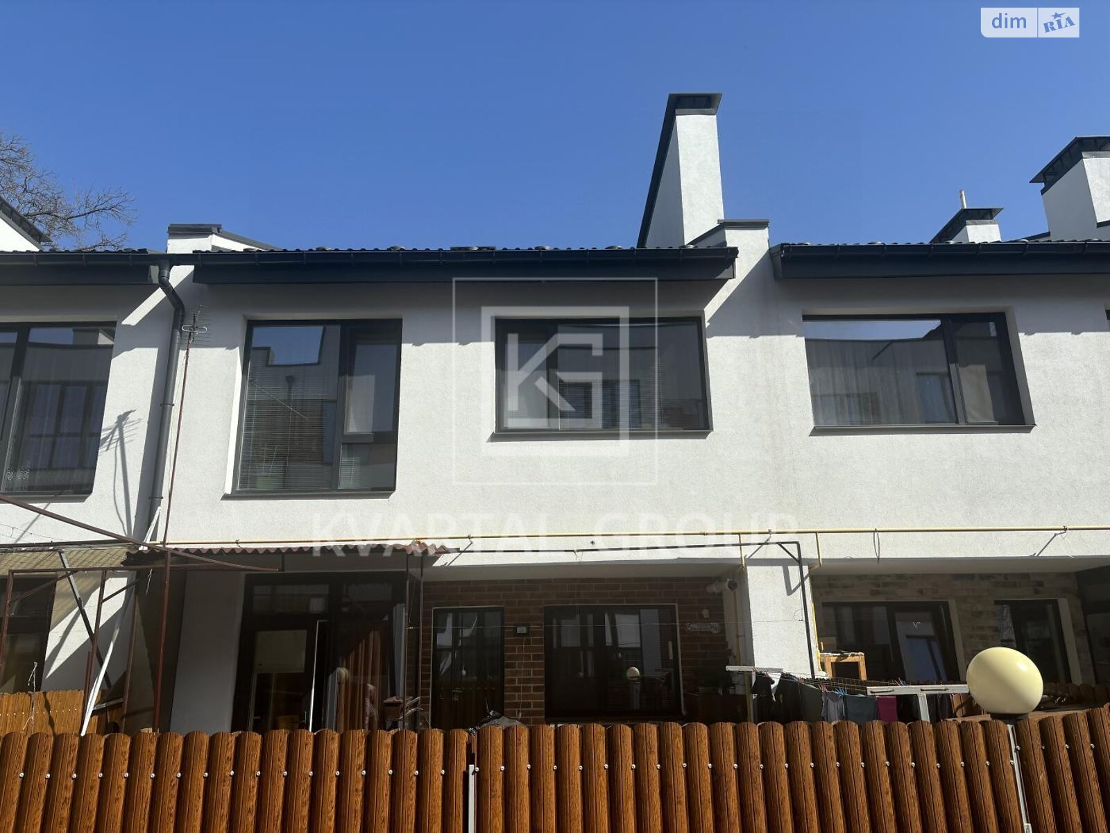 триповерховий таунхаус, 94.4 кв. м, цегла. Продаж у Гостомелі фото 1 триповерховий таунхаус, 94.4 кв. м, цегла. Продаж у Гостомелі фото 1