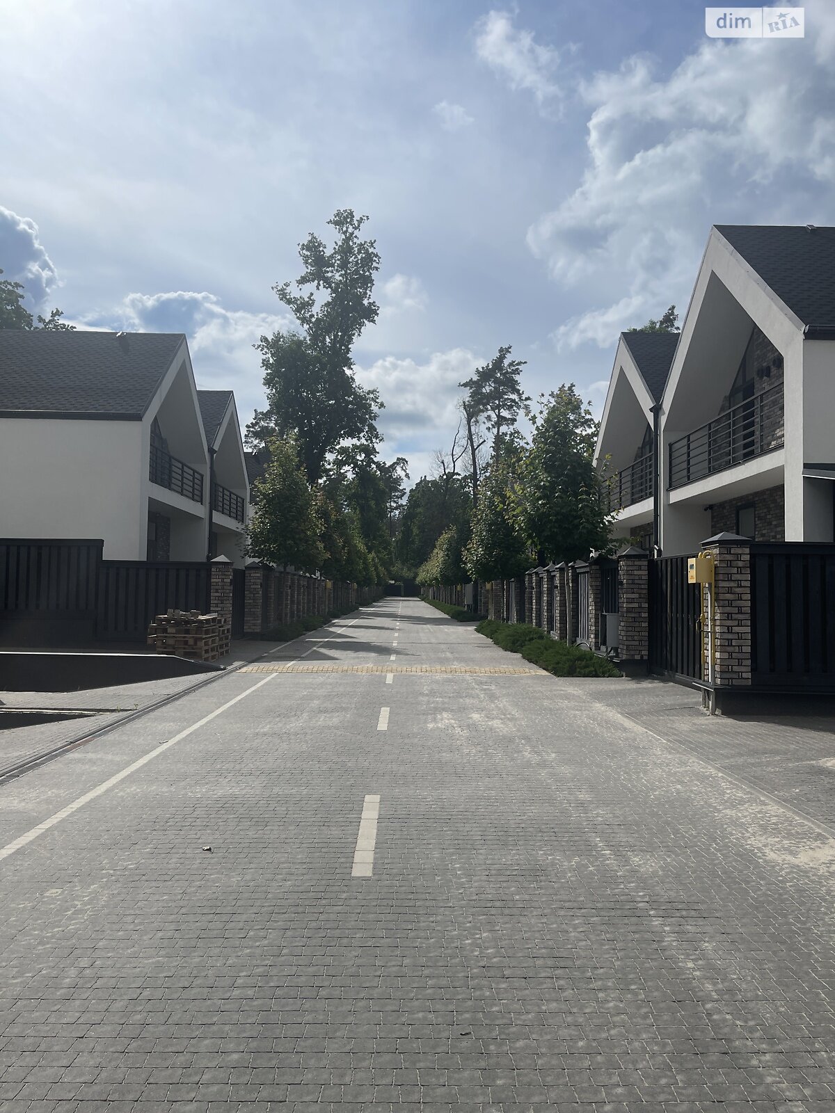 двоповерховий таунхаус, 107 кв. м, цегла. Продаж у Бучі фото 1 двоповерховий таунхаус, 107 кв. м, цегла. Продаж у Бучі фото 1