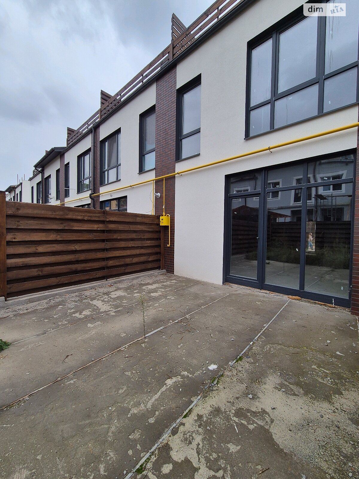 трехэтажный таунхаус, 105 кв. м, газобетон. Продажа в Гостомеле фото 1 трехэтажный таунхаус, 105 кв. м, газобетон. Продажа в Гостомеле фото 1