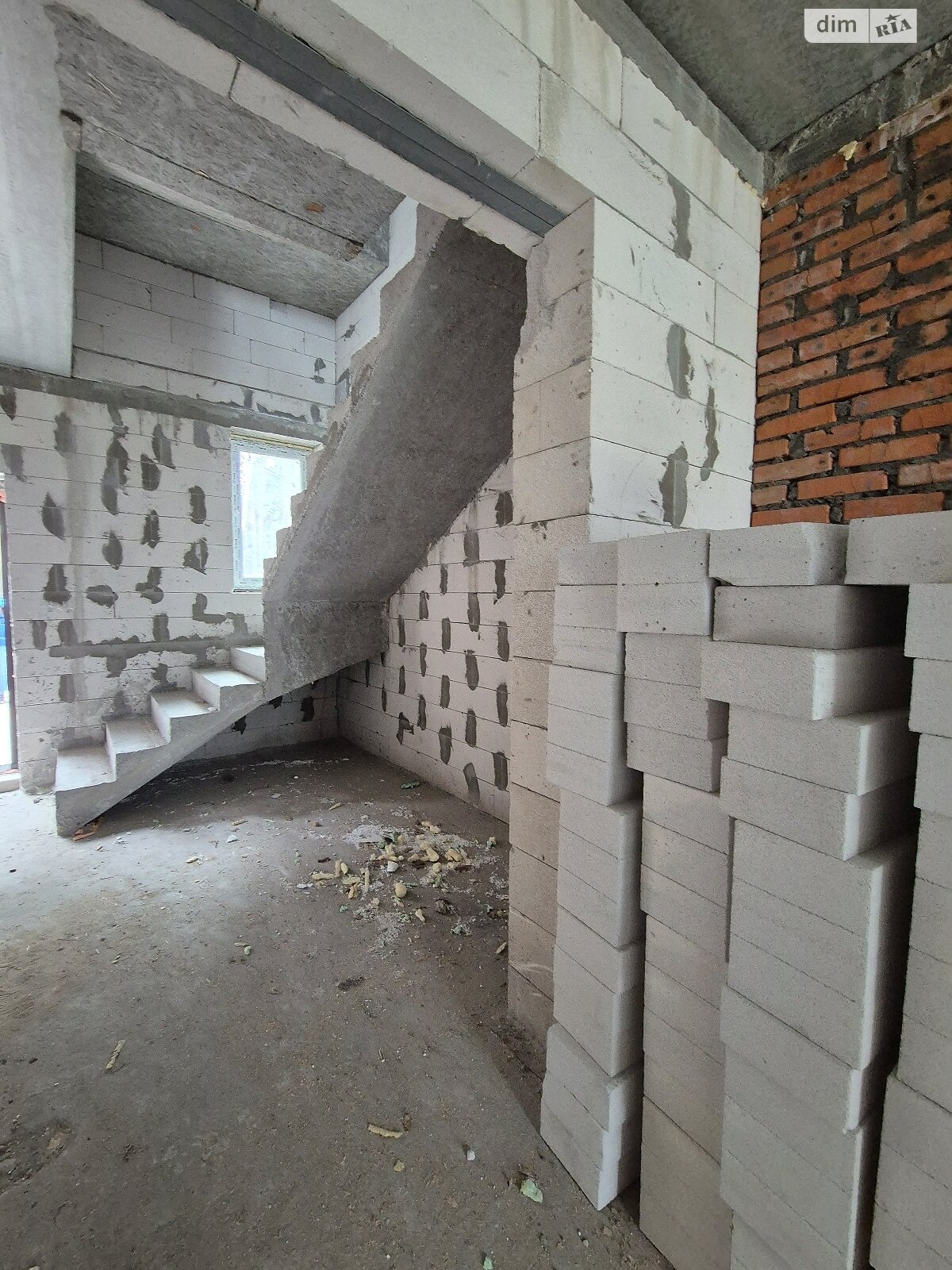 трехэтажный таунхаус, 105 кв. м, газобетон. Продажа в Гостомеле фото 1 трехэтажный таунхаус, 105 кв. м, газобетон. Продажа в Гостомеле фото 1