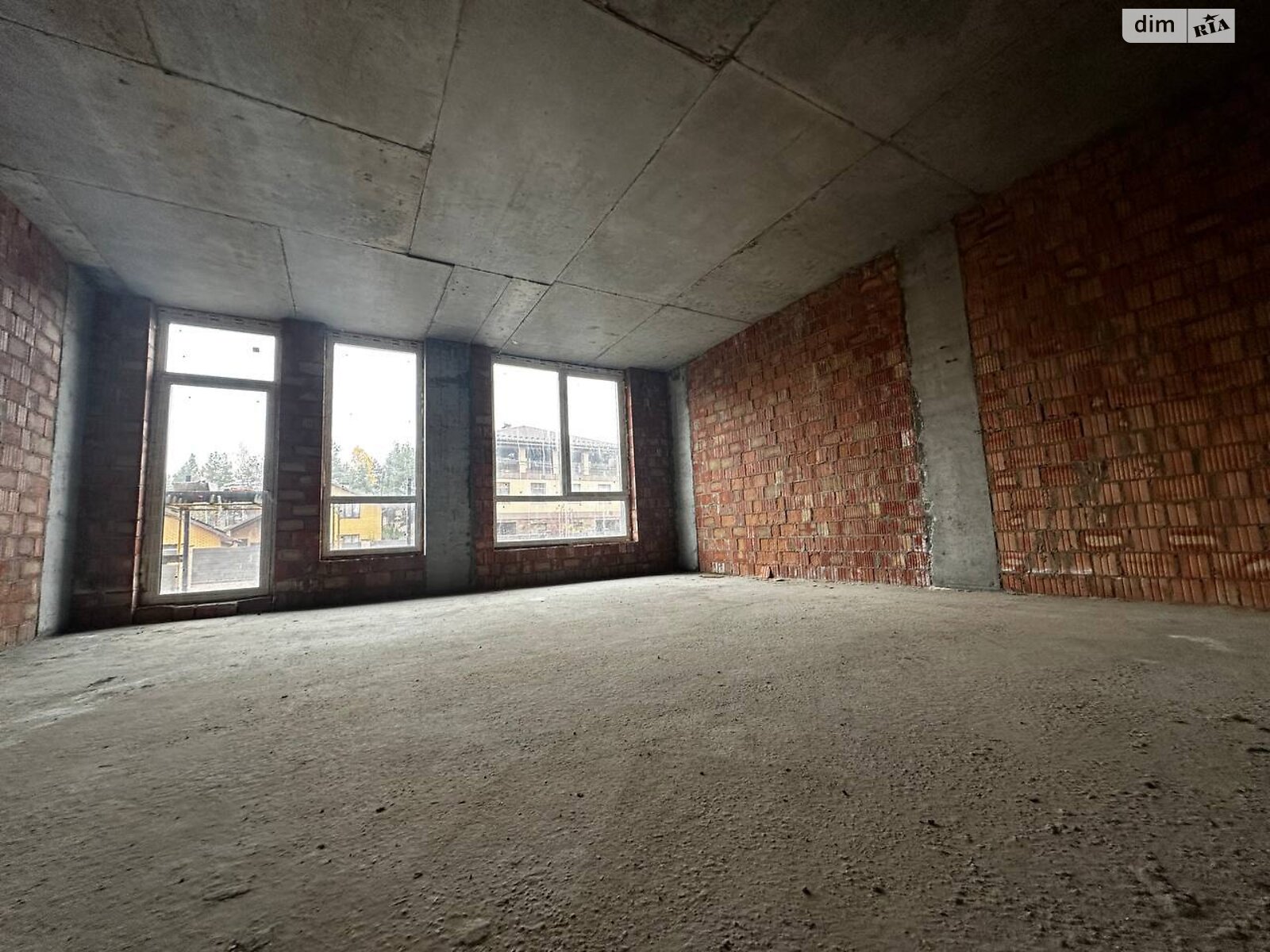 трехэтажный таунхаус, 130 кв. м, керамический блок. Продажа в Гостомеле фото 1