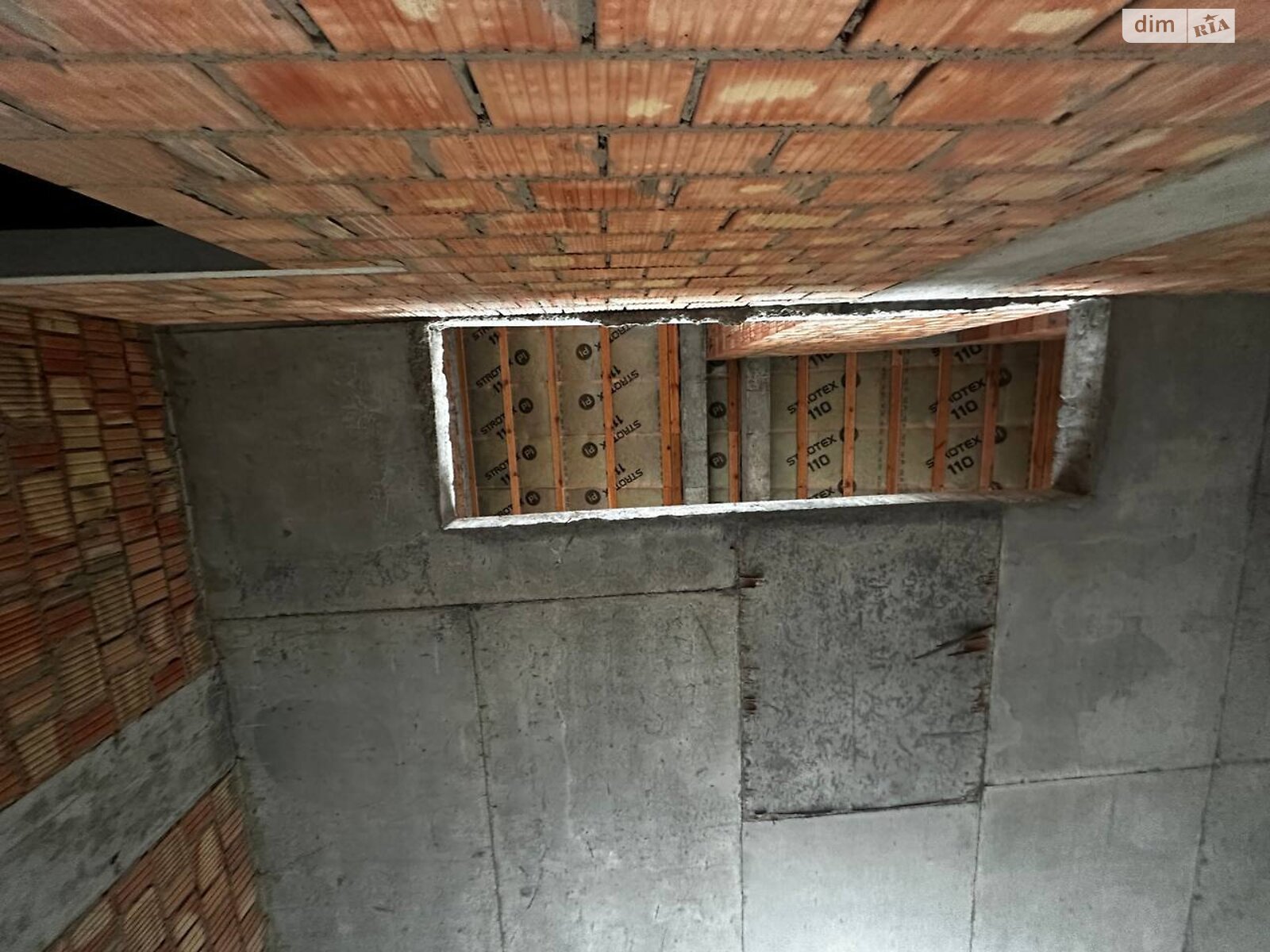 трехэтажный таунхаус, 130 кв. м, керамический блок. Продажа в Гостомеле фото 1