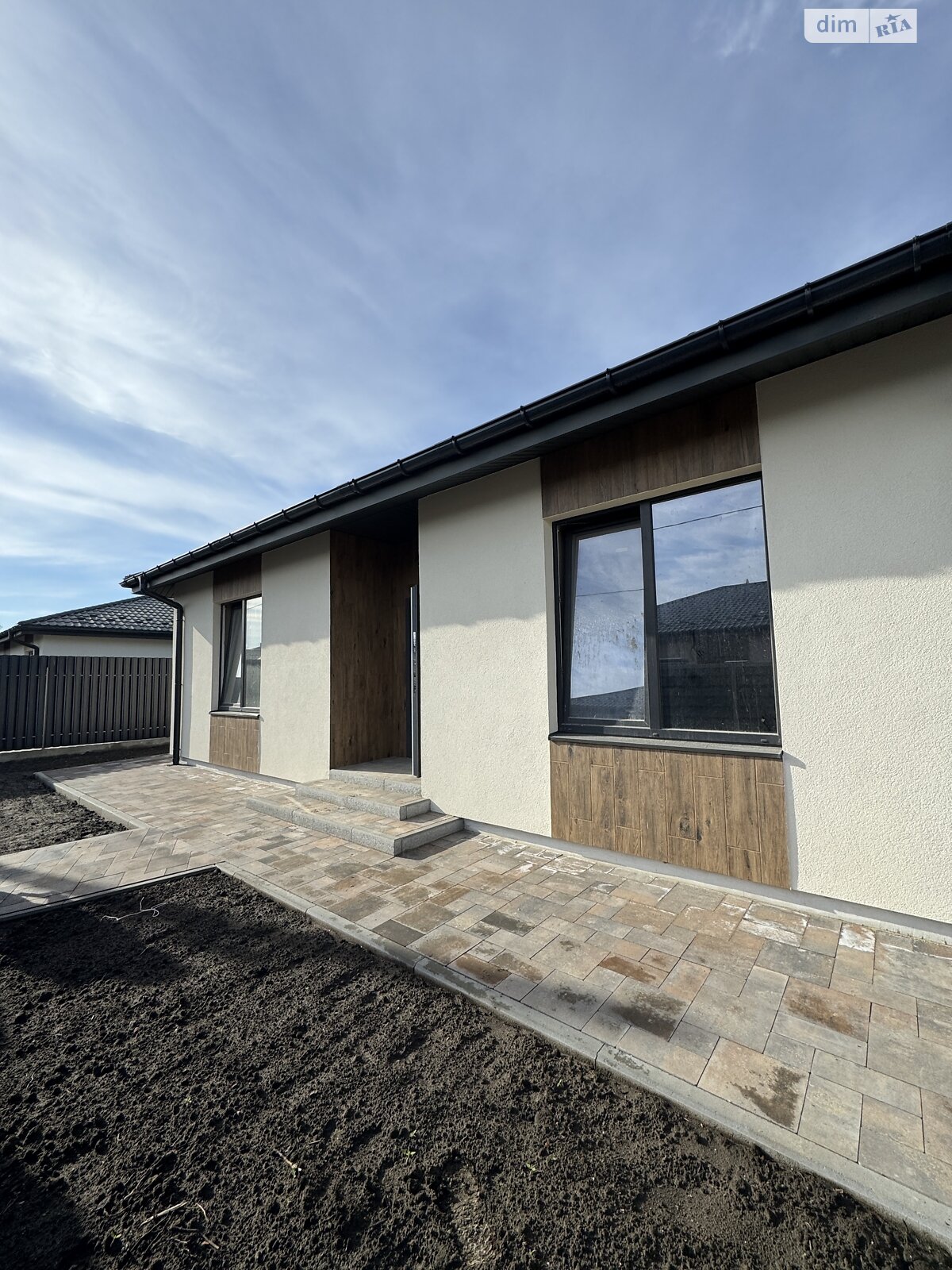 одноэтажный таунхаус, 91 кв. м, кирпич. Продажа в Гостомеле фото 1 одноэтажный таунхаус, 91 кв. м, кирпич. Продажа в Гостомеле фото 1