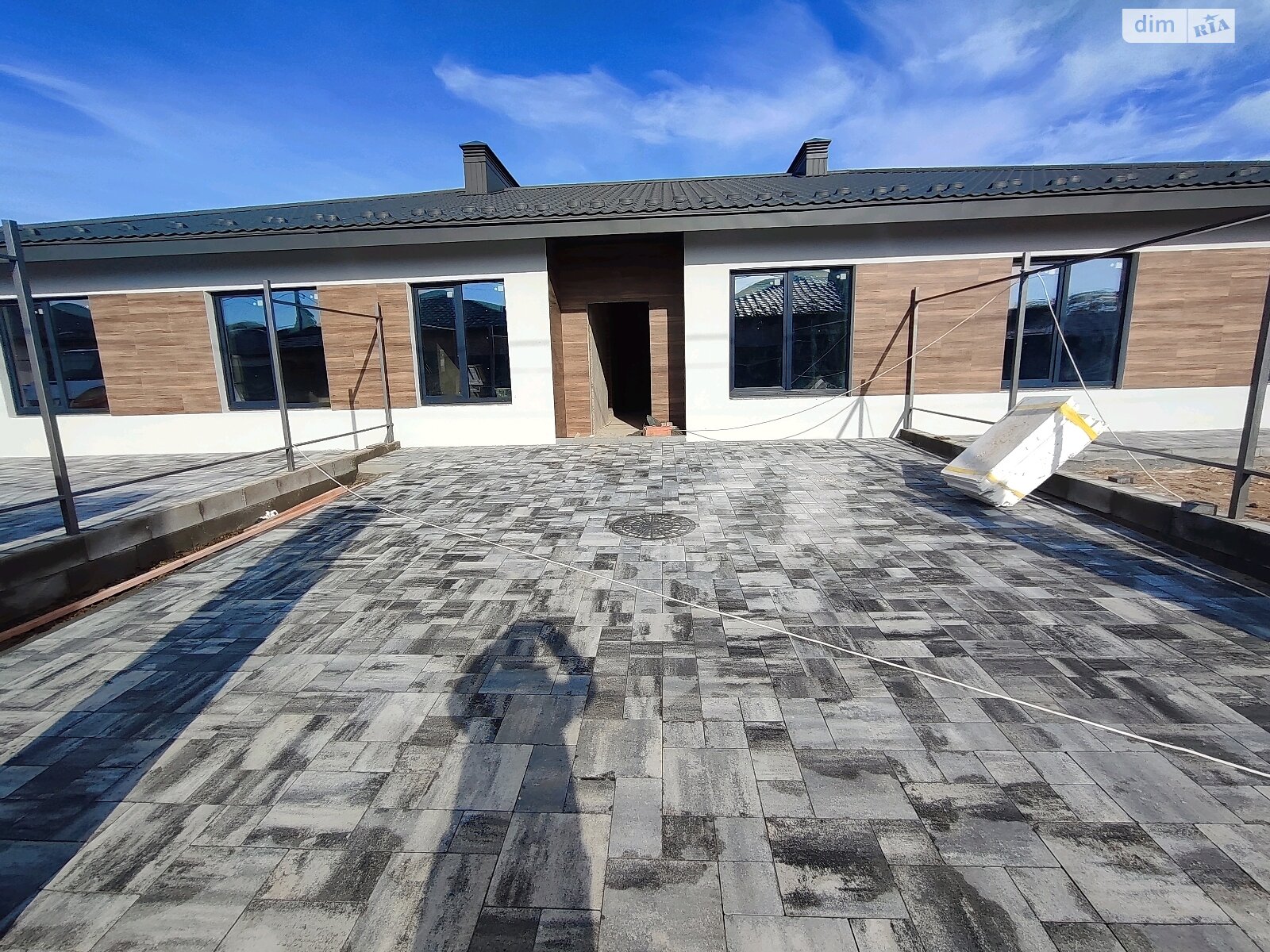 одноэтажный таунхаус, 80 кв. м, кирпич. Продажа в Гостомеле фото 1 одноэтажный таунхаус, 80 кв. м, кирпич. Продажа в Гостомеле фото 1