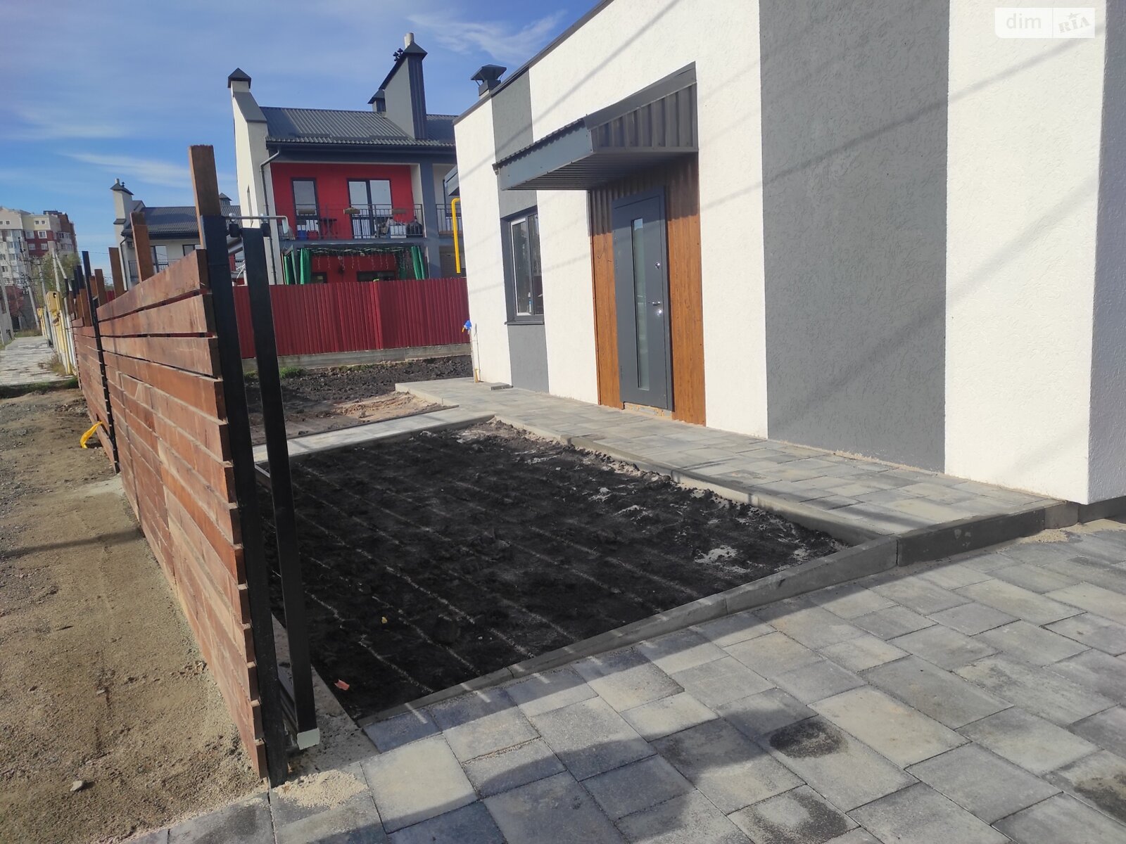 одноэтажный таунхаус, 80 кв. м, кирпич. Продажа в Гостомеле фото 1 одноэтажный таунхаус, 80 кв. м, кирпич. Продажа в Гостомеле фото 1