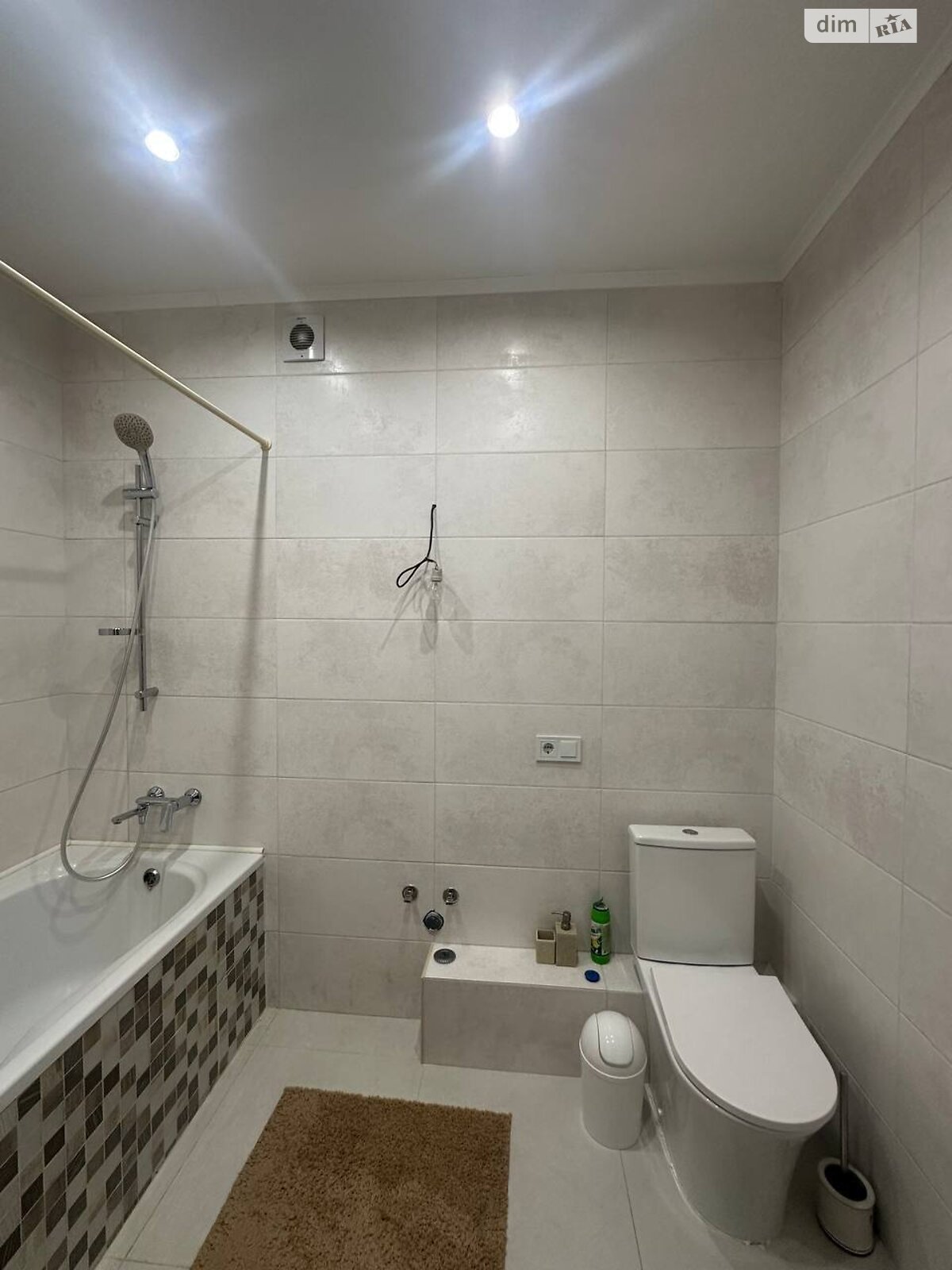 двухэтажный таунхаус, 96 кв. м, кирпич. Продажа в Гостомеле фото 1 двухэтажный таунхаус, 96 кв. м, кирпич. Продажа в Гостомеле фото 1