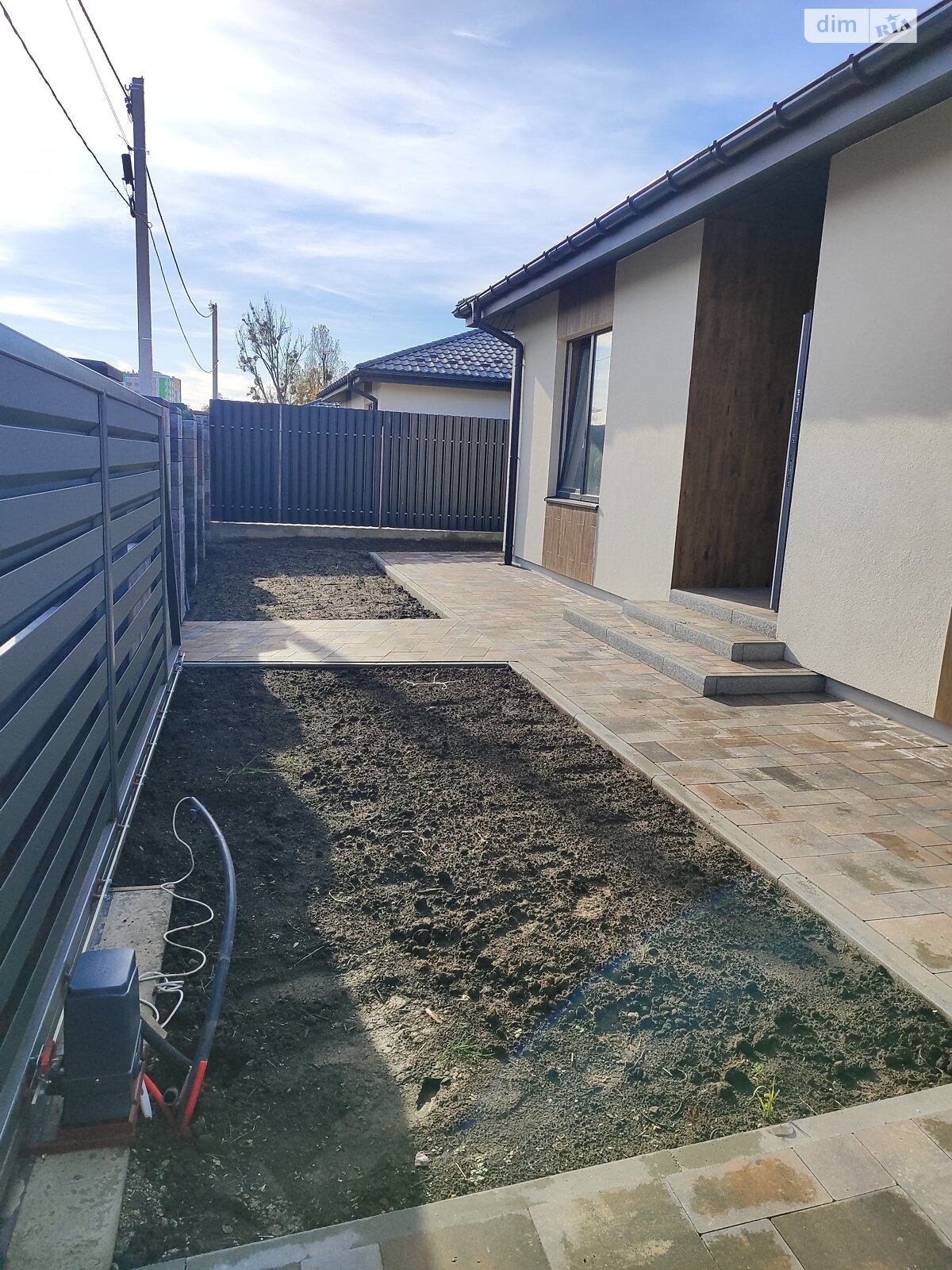 одноэтажный таунхаус, 91 кв. м, кирпич. Продажа в Гостомеле фото 1 одноэтажный таунхаус, 91 кв. м, кирпич. Продажа в Гостомеле фото 1