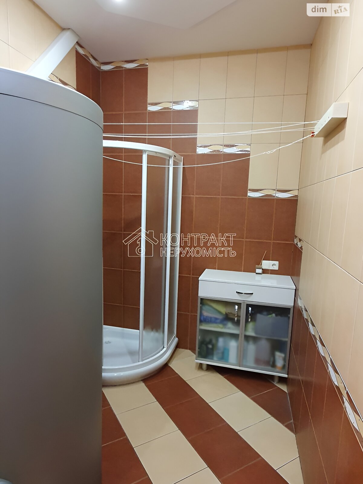 трехэтажный таунхаус, 770 кв. м, кирпич. Продажа в Харькове район Салтовский фото 1 трехэтажный таунхаус, 770 кв. м, кирпич. Продажа в Харькове район Салтовский фото 1