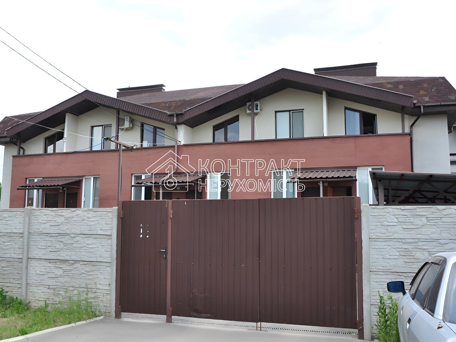 двоповерховий таунхаус, 850 кв. м, цегла. Продаж в Харкові, район Залютине фото 1 двоповерховий таунхаус, 850 кв. м, цегла. Продаж в Харкові, район Залютине фото 1