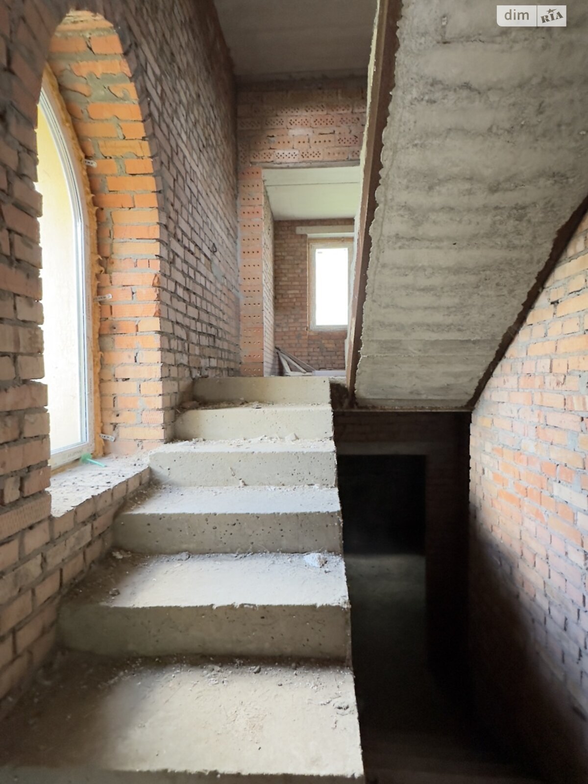 трехэтажный таунхаус, 220 кв. м, кирпич. Продажа в Хмельницком фото 1 трехэтажный таунхаус, 220 кв. м, кирпич. Продажа в Хмельницком фото 1