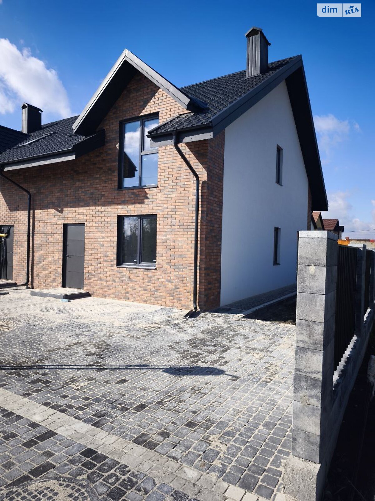 двухэтажный таунхаус, 130 кв. м, кирпич. Продажа в Хмельницком район Лезневое фото 1 двухэтажный таунхаус, 130 кв. м, кирпич. Продажа в Хмельницком район Лезневое фото 1