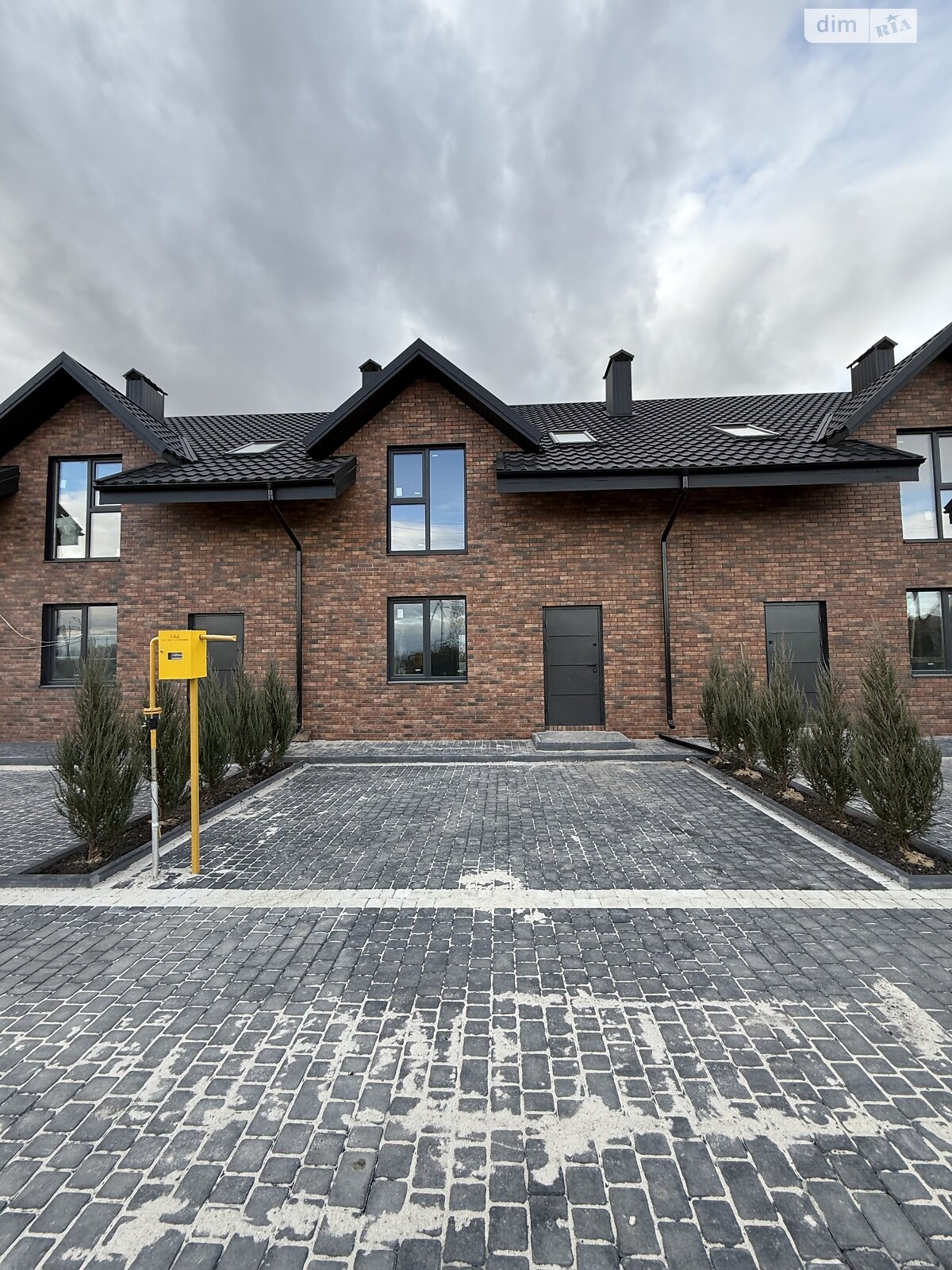 двоповерховий таунхаус, 130 кв. м, цегла. Продаж в Хмельницькому, район Лезневе фото 1 двоповерховий таунхаус, 130 кв. м, цегла. Продаж в Хмельницькому, район Лезневе фото 1