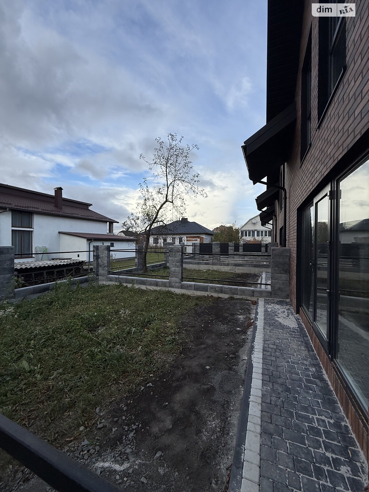 двоповерховий таунхаус, 130 кв. м, цегла. Продаж в Хмельницькому, район Лезневе фото 1 двоповерховий таунхаус, 130 кв. м, цегла. Продаж в Хмельницькому, район Лезневе фото 1