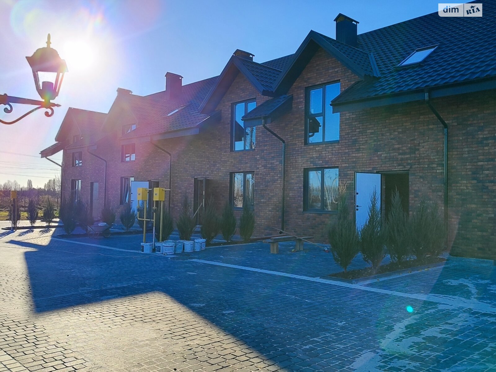 двухэтажный таунхаус, 130 кв. м, кирпич. Продажа в Хмельницком район Лезневое фото 1 двухэтажный таунхаус, 130 кв. м, кирпич. Продажа в Хмельницком район Лезневое фото 1