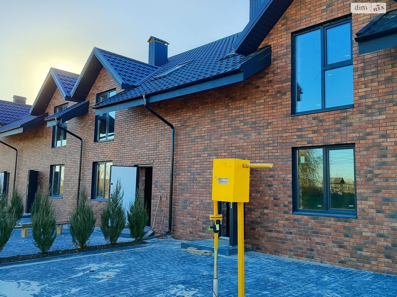 двухэтажный таунхаус, 130 кв. м, кирпич. Продажа в Хмельницком район Лезневое фото 1 двухэтажный таунхаус, 130 кв. м, кирпич. Продажа в Хмельницком район Лезневое фото 1