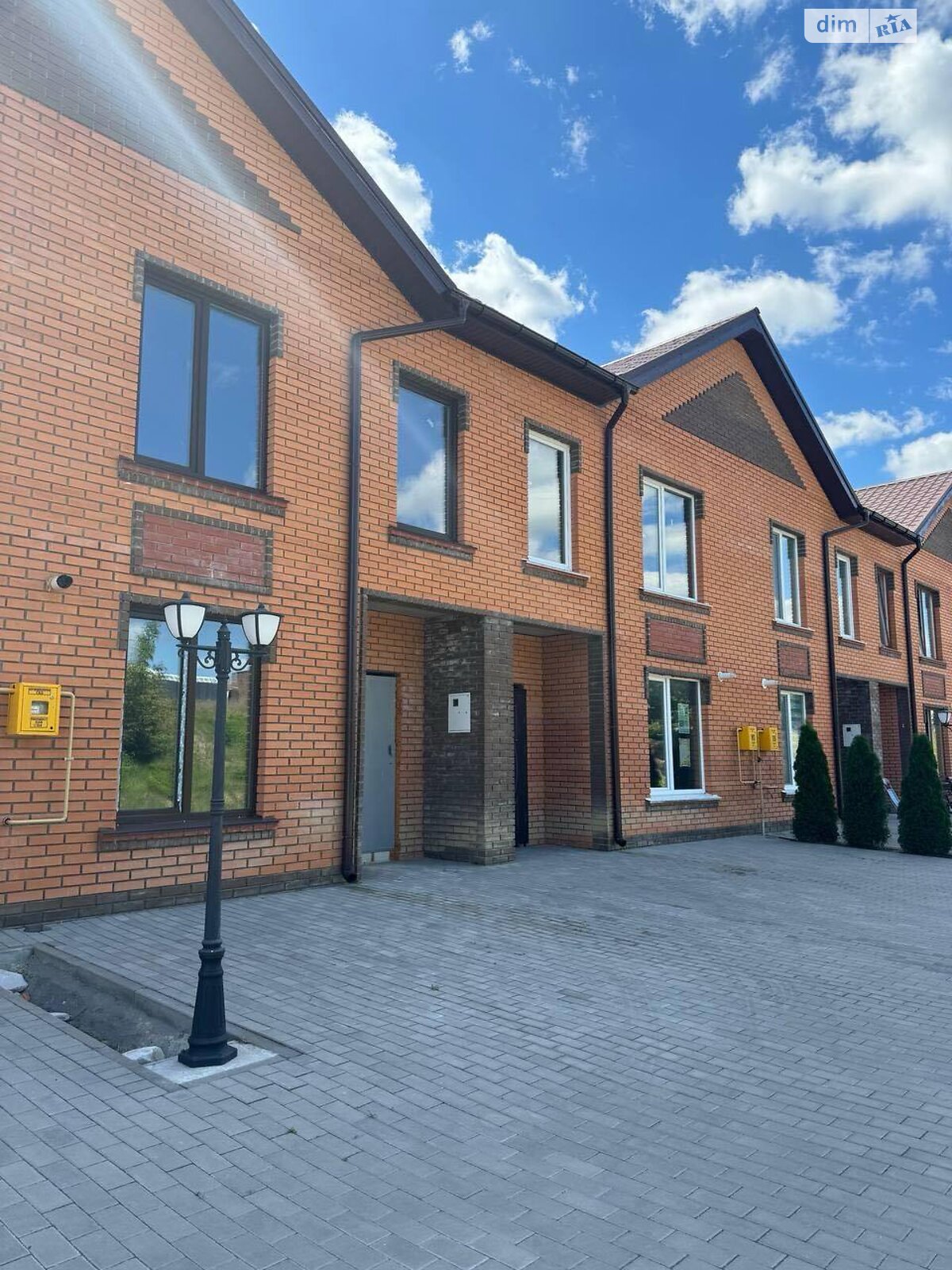 двоповерховий таунхаус, 111.7 кв. м, цегла. Продаж в Хмельницькому, район Озерна фото 1 двоповерховий таунхаус, 111.7 кв. м, цегла. Продаж в Хмельницькому, район Озерна фото 1