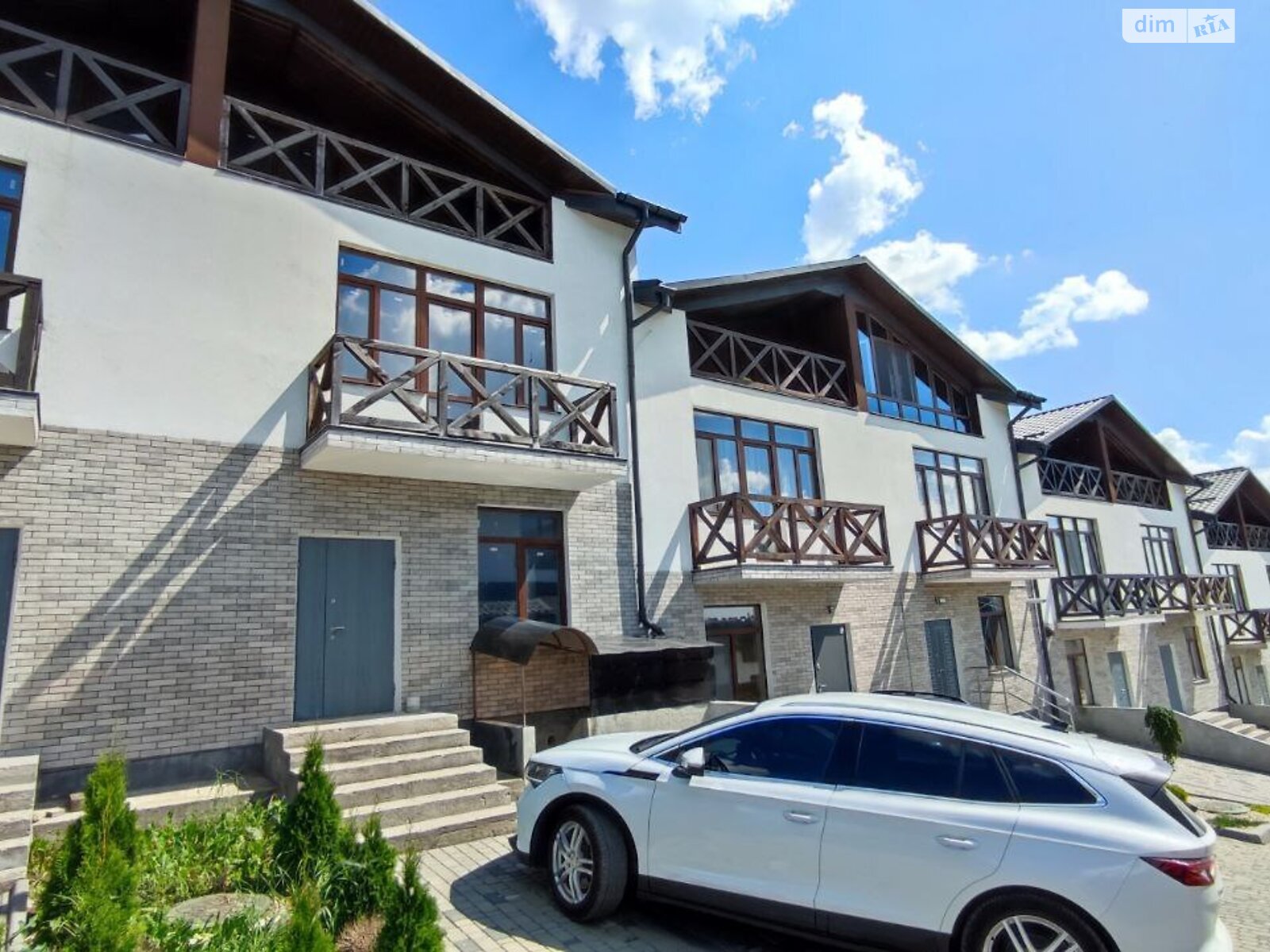триповерховий таунхаус, 108 кв. м, цегла. Продаж в Хмельницькому, район Виставка фото 1 триповерховий таунхаус, 108 кв. м, цегла. Продаж в Хмельницькому, район Виставка фото 1