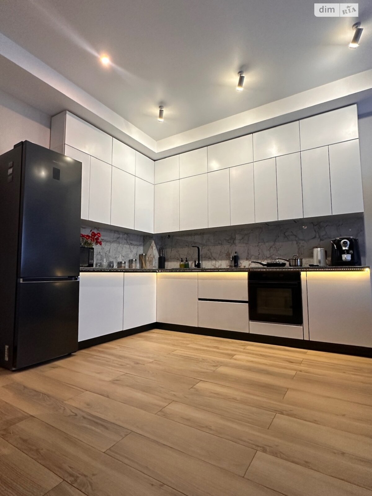 трехэтажный таунхаус, 100 кв. м, кирпич силикатный. Продажа в Хмельницком район Юго-Западный фото 1 трехэтажный таунхаус, 100 кв. м, кирпич силикатный. Продажа в Хмельницком район Юго-Западный фото 1