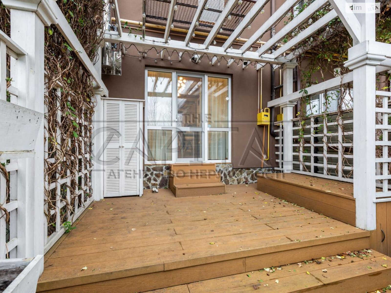 трехэтажный таунхаус, 109.2 кв. м, кирпич. Продажа в Ходосовке фото 1