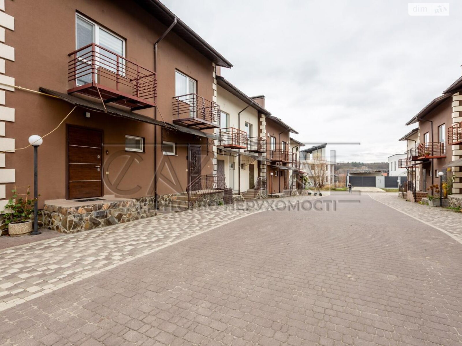 трехэтажный таунхаус, 109.2 кв. м, кирпич. Продажа в Ходосовке фото 1