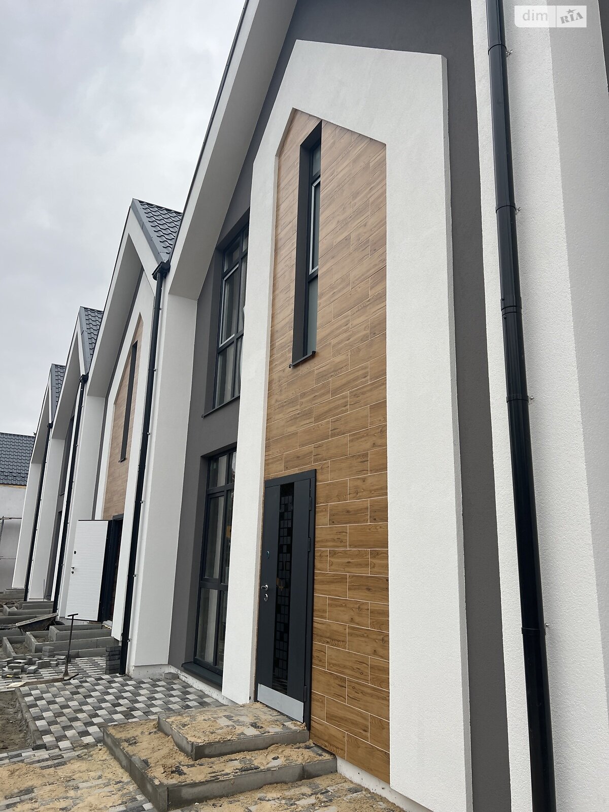 двухэтажный таунхаус, 120 кв. м, кирпич. Продажа в Ирпене район Ирпень фото 1 двухэтажный таунхаус, 120 кв. м, кирпич. Продажа в Ирпене район Ирпень фото 1