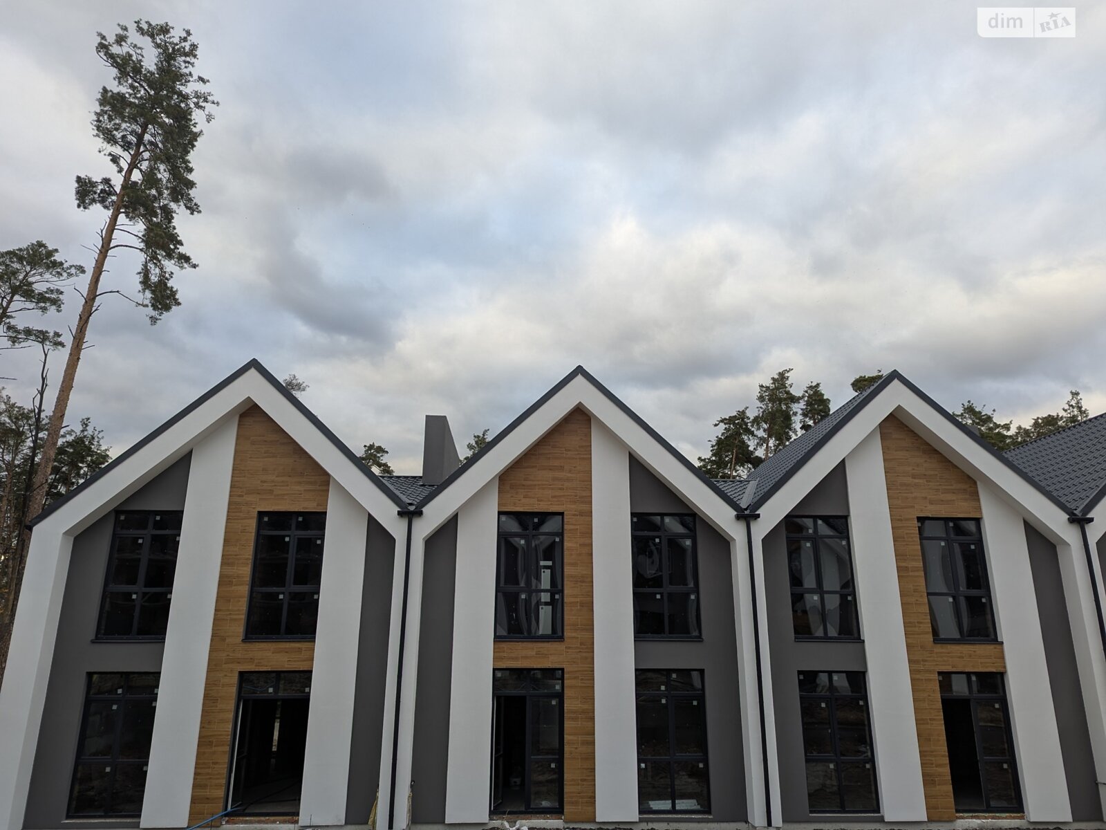 двухэтажный таунхаус, 100 кв. м, кирпич. Продажа в Ирпене район Ирпень фото 1 двухэтажный таунхаус, 100 кв. м, кирпич. Продажа в Ирпене район Ирпень фото 1