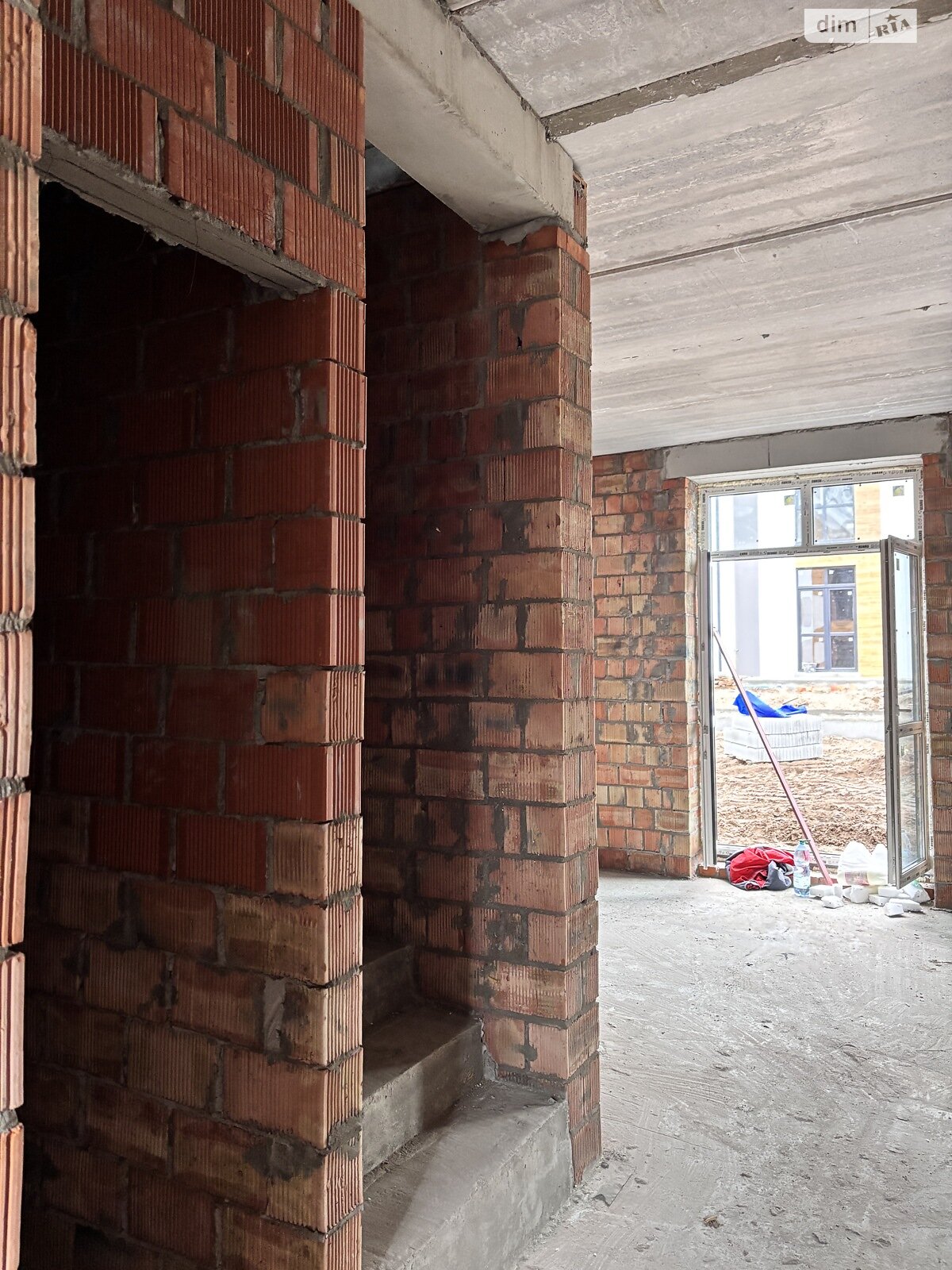 двухэтажный таунхаус, 100 кв. м, кирпич. Продажа в Ирпене район Ирпень фото 1 двухэтажный таунхаус, 100 кв. м, кирпич. Продажа в Ирпене район Ирпень фото 1