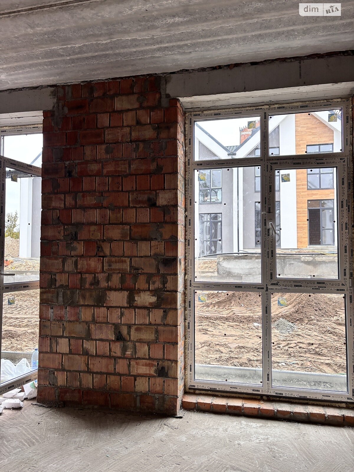 двухэтажный таунхаус, 100 кв. м, кирпич. Продажа в Ирпене район Ирпень фото 1 двухэтажный таунхаус, 100 кв. м, кирпич. Продажа в Ирпене район Ирпень фото 1