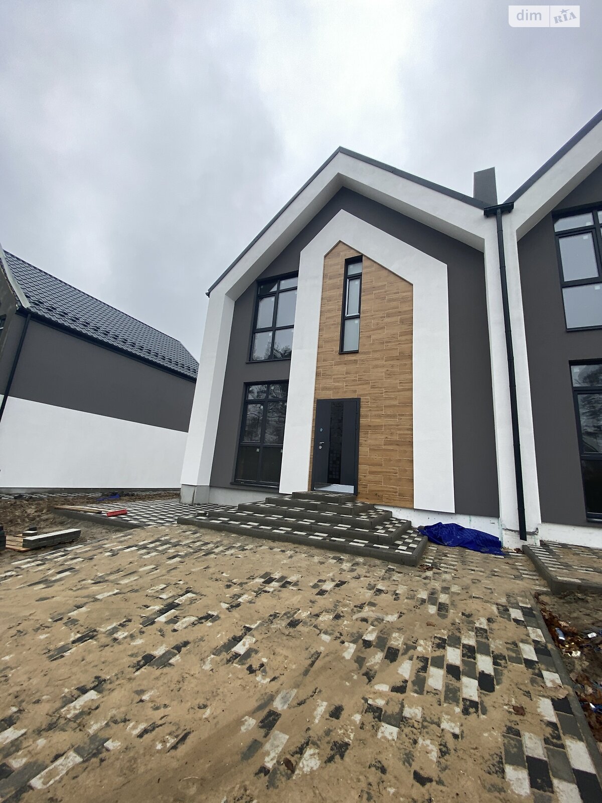 двухэтажный таунхаус, 100 кв. м, кирпич. Продажа в Ирпене район Ирпень фото 1 двухэтажный таунхаус, 100 кв. м, кирпич. Продажа в Ирпене район Ирпень фото 1