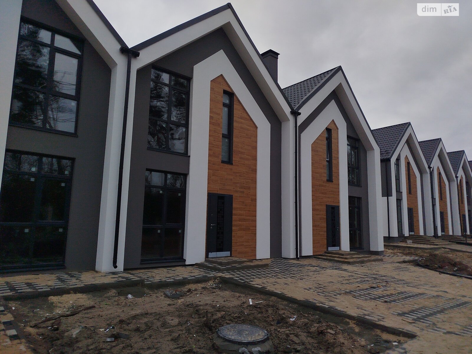 двухэтажный таунхаус, 100 кв. м, кирпич. Продажа в Ирпене район Ирпень фото 1