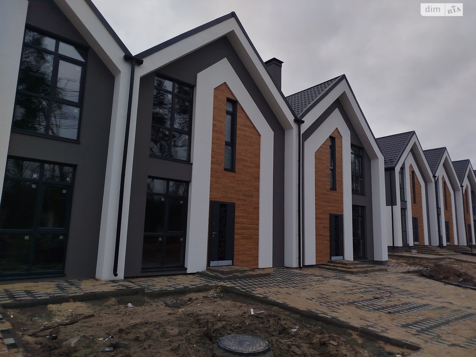 двухэтажный таунхаус, 100 кв. м, кирпич. Продажа в Ирпене район Ирпень фото 1