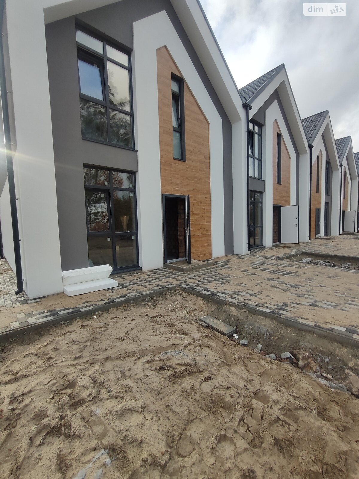 двухэтажный таунхаус, 100 кв. м, кирпич. Продажа в Ирпене район Ирпень фото 1
