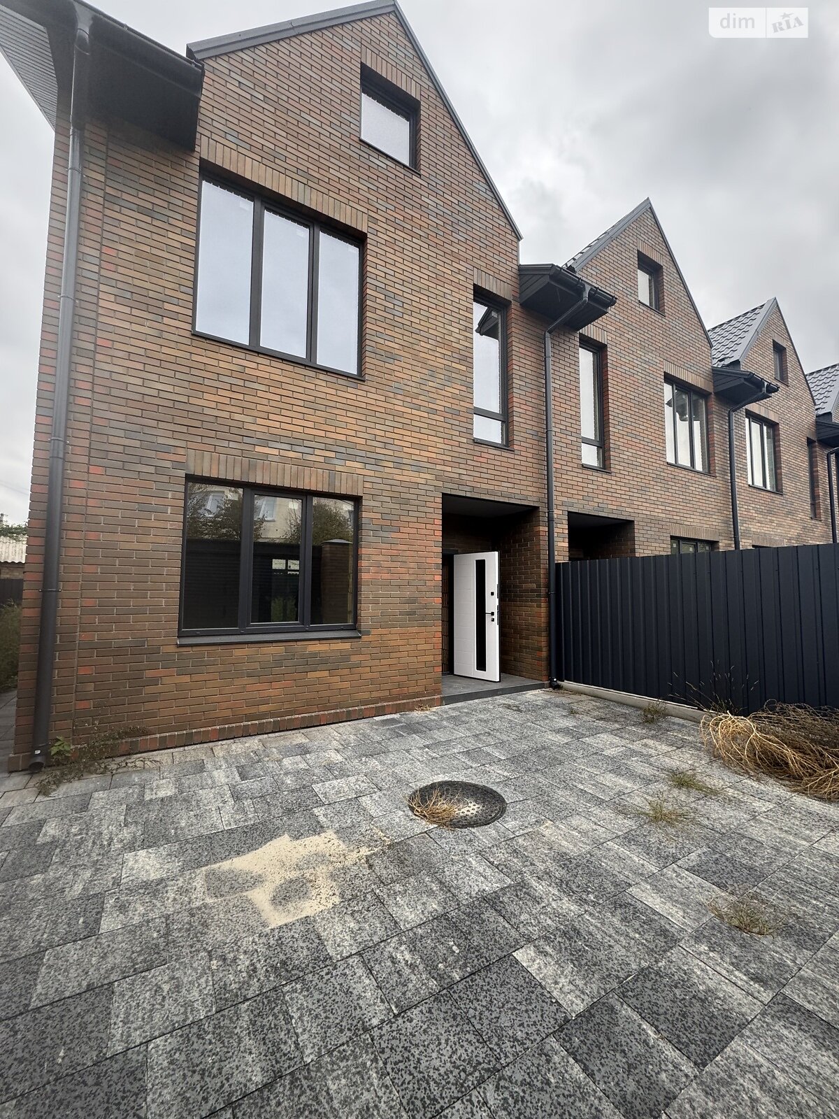 двоповерховий таунхаус, 101.5 кв. м, кирпич. Продаж в Ірпені, район Ірпінь фото 1 двоповерховий таунхаус, 101.5 кв. м, кирпич. Продаж в Ірпені, район Ірпінь фото 1