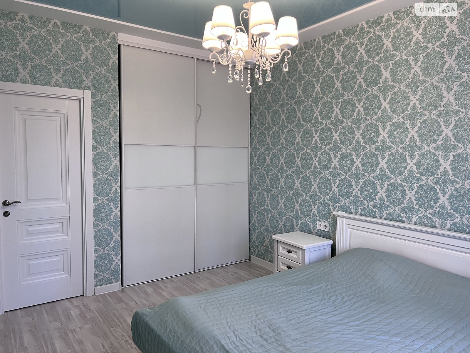 трехэтажный таунхаус, 170 кв. м, керамический блок. Продажа в Ирпене район Ирпень фото 1