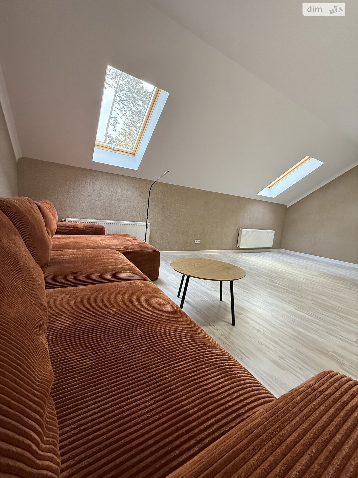 трехэтажный таунхаус, 170 кв. м, керамический блок. Продажа в Ирпене район Ирпень фото 1