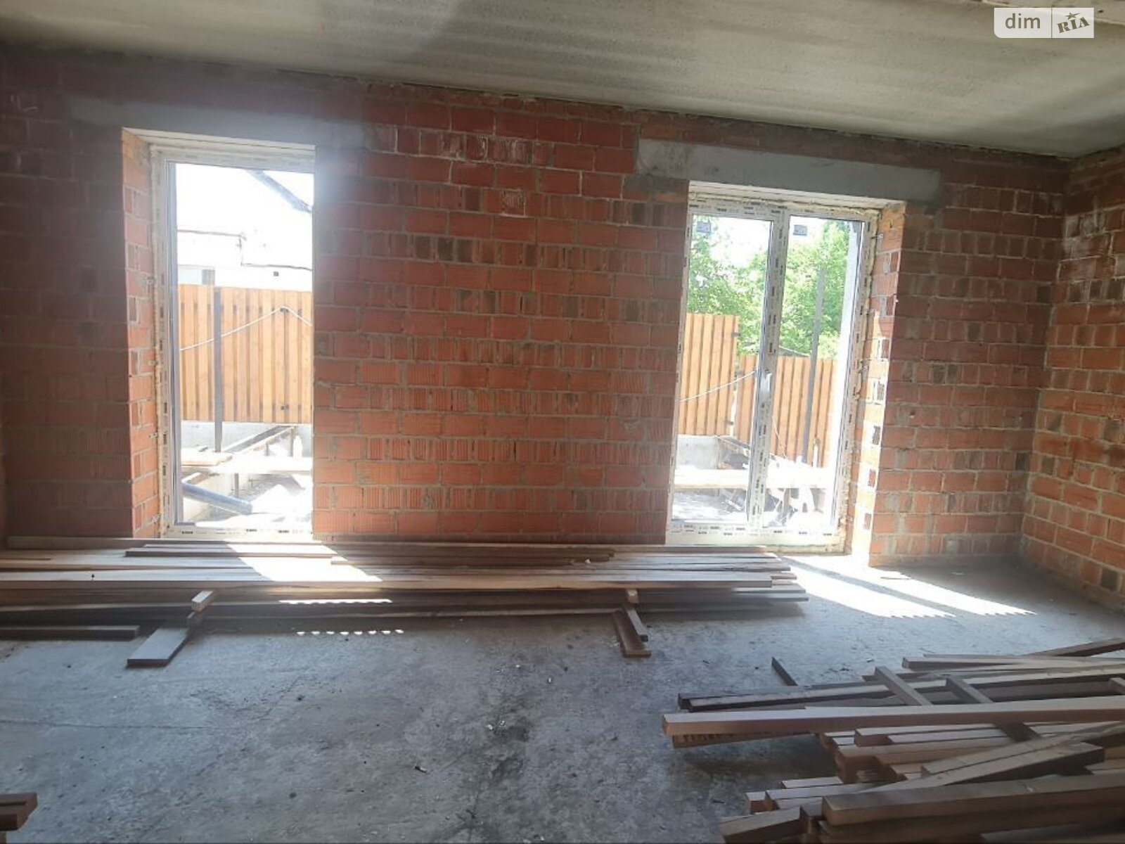 триповерховий таунхаус, 100 кв. м, кирпич. Продаж в Ірпені, район Ірпінь фото 1 триповерховий таунхаус, 100 кв. м, кирпич. Продаж в Ірпені, район Ірпінь фото 1