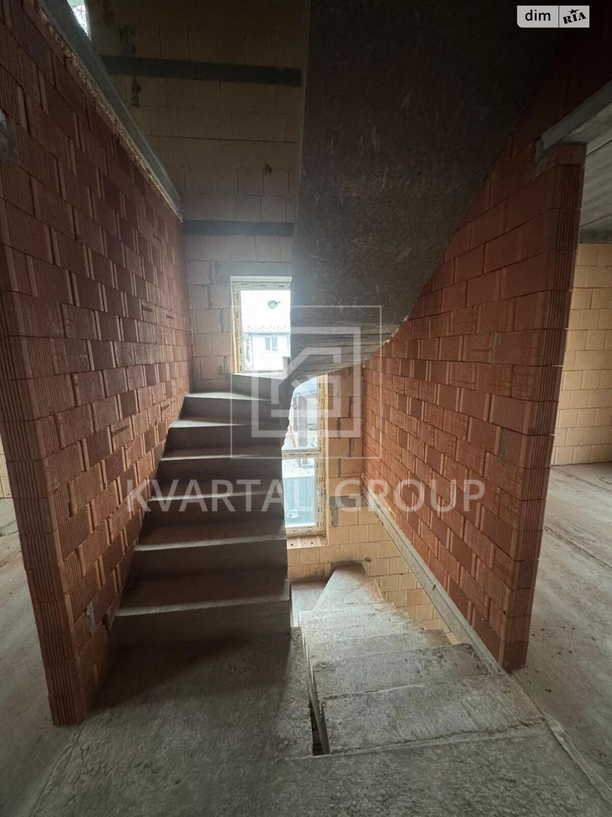 трехэтажный таунхаус, 120 кв. м, кирпич. Продажа в Ирпене район Ирпень фото 1 трехэтажный таунхаус, 120 кв. м, кирпич. Продажа в Ирпене район Ирпень фото 1