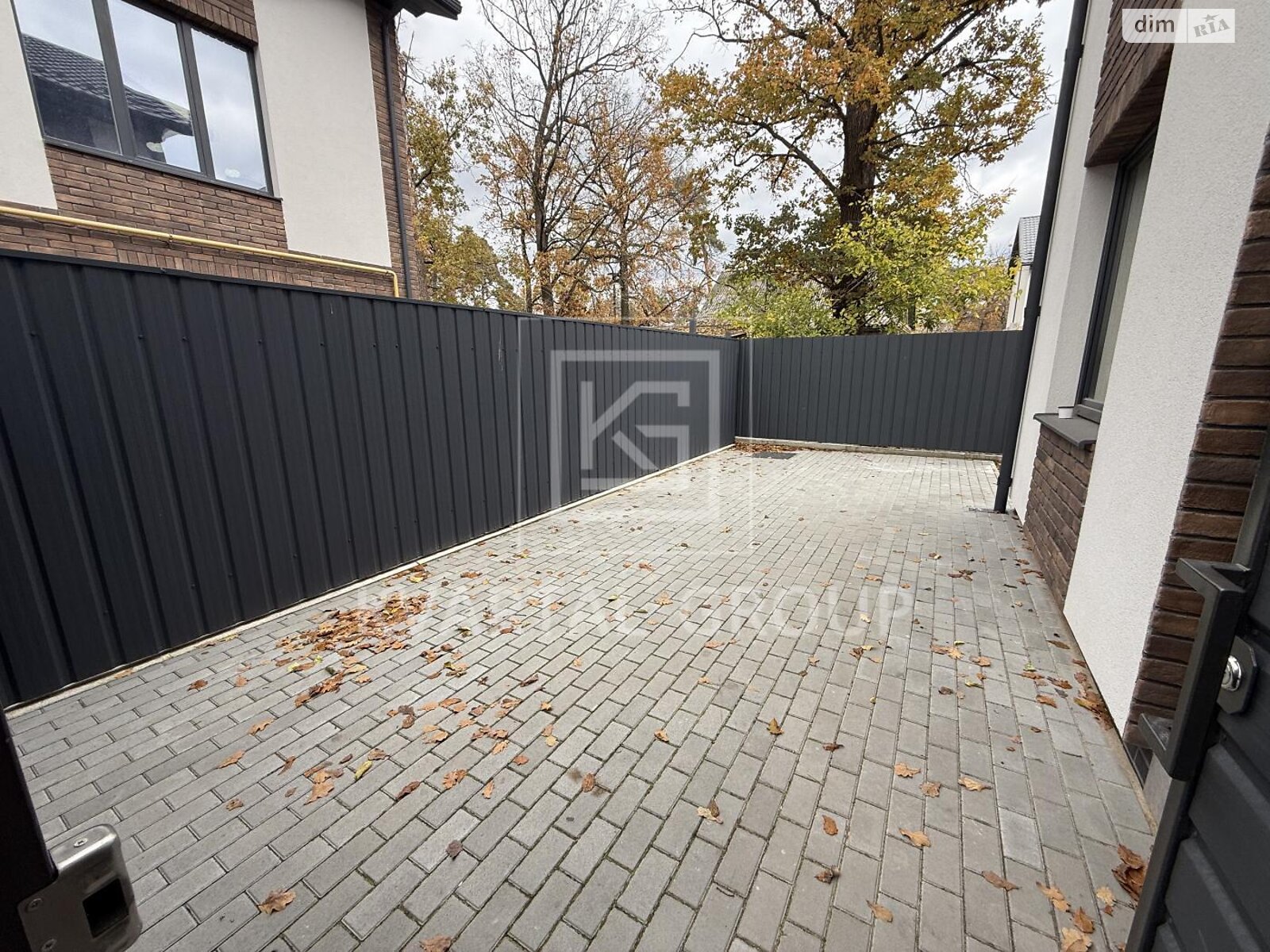 трехэтажный таунхаус, 120 кв. м, кирпич. Продажа в Ирпене район Ирпень фото 1 трехэтажный таунхаус, 120 кв. м, кирпич. Продажа в Ирпене район Ирпень фото 1