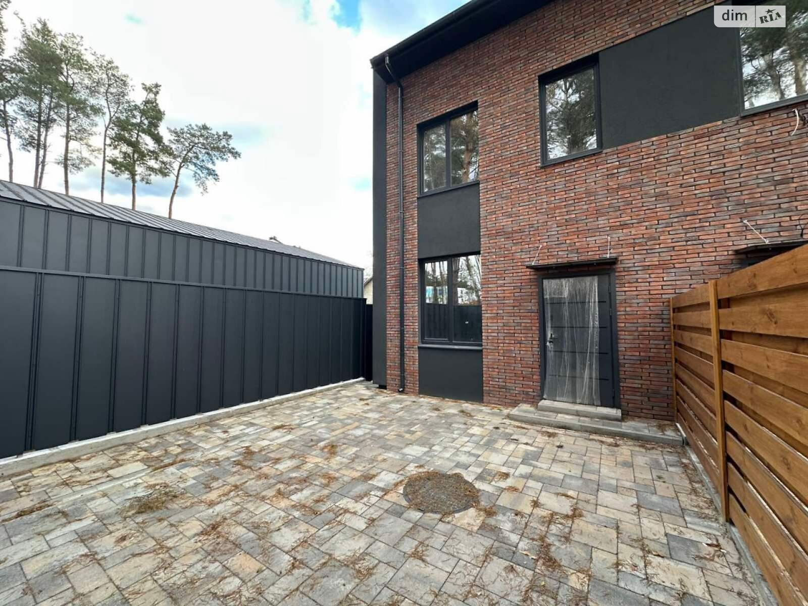 трехэтажный таунхаус, 86 кв. м, пеноблок. Продажа в Ирпене район Ирпень фото 1