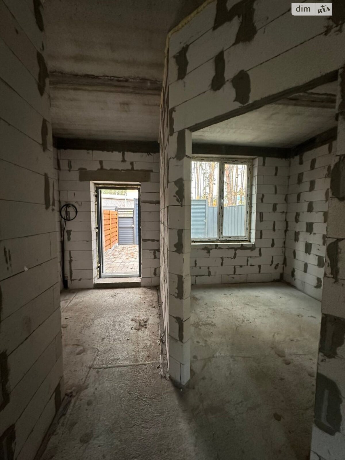 трехэтажный таунхаус, 86 кв. м, пеноблок. Продажа в Ирпене район Ирпень фото 1