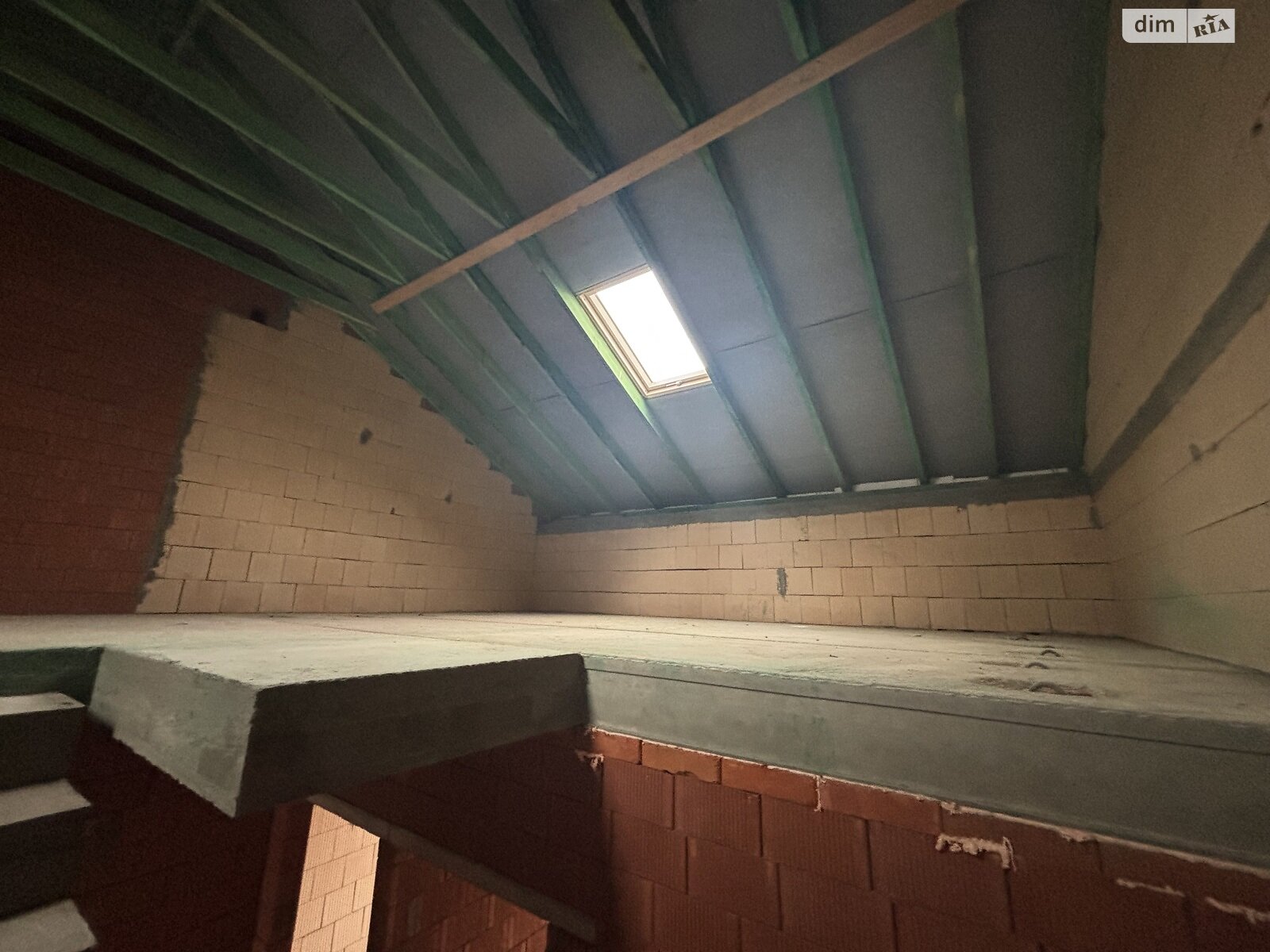 трехэтажный таунхаус, 100 кв. м, кирпич. Продажа в Ирпене район Ирпень фото 1 трехэтажный таунхаус, 100 кв. м, кирпич. Продажа в Ирпене район Ирпень фото 1