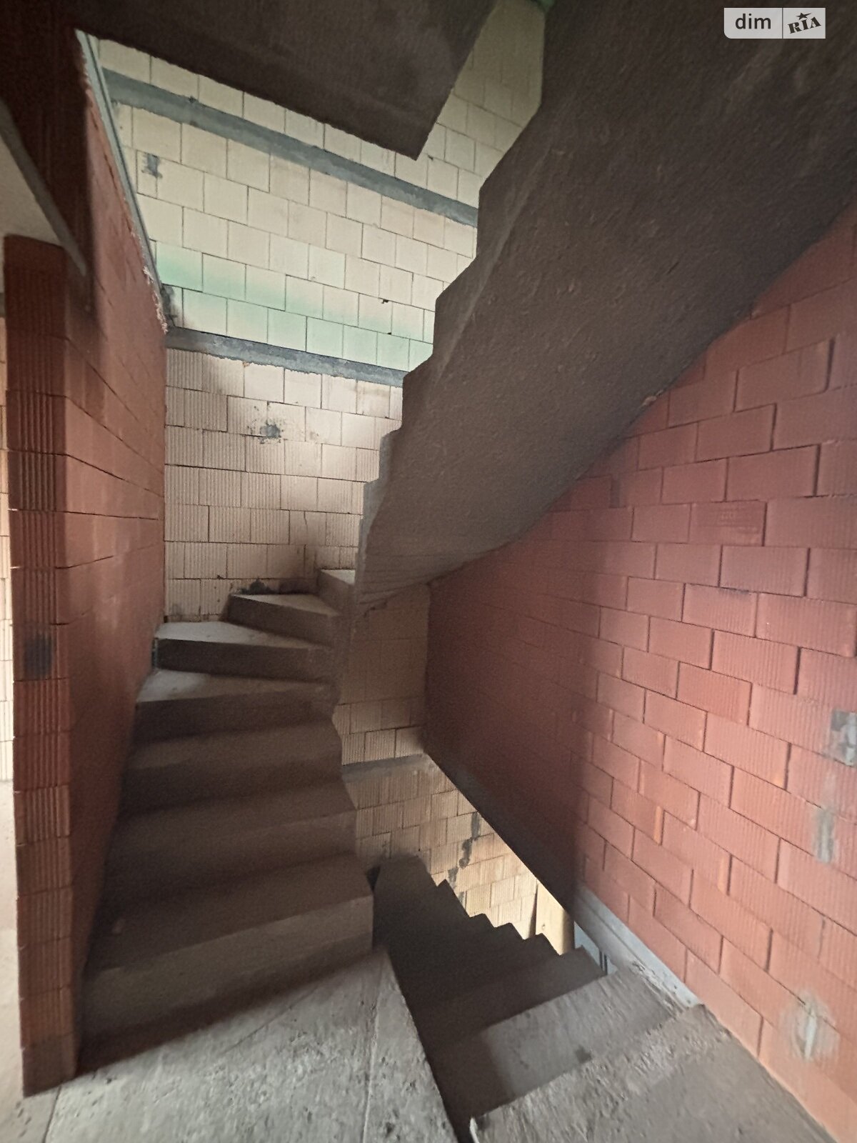 трехэтажный таунхаус, 100 кв. м, кирпич. Продажа в Ирпене район Ирпень фото 1 трехэтажный таунхаус, 100 кв. м, кирпич. Продажа в Ирпене район Ирпень фото 1