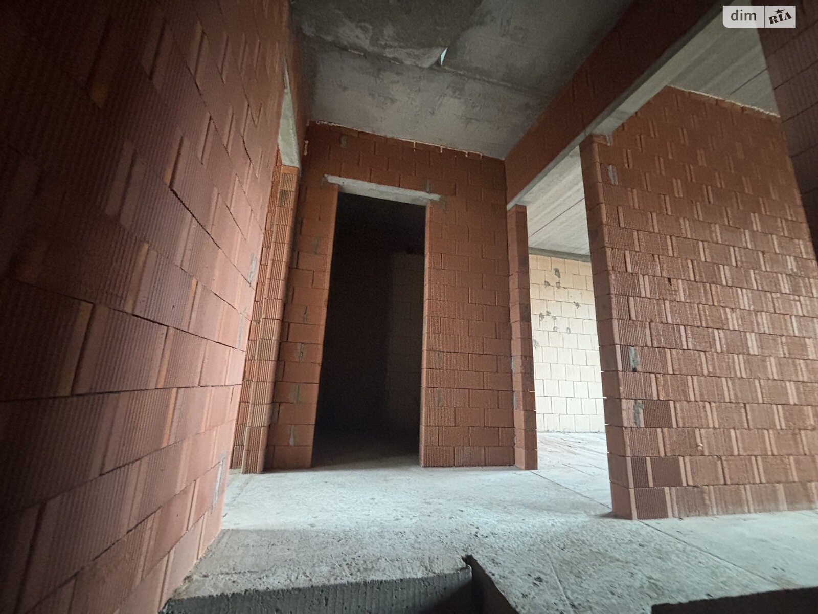 трехэтажный таунхаус, 100 кв. м, кирпич. Продажа в Ирпене район Ирпень фото 1 трехэтажный таунхаус, 100 кв. м, кирпич. Продажа в Ирпене район Ирпень фото 1