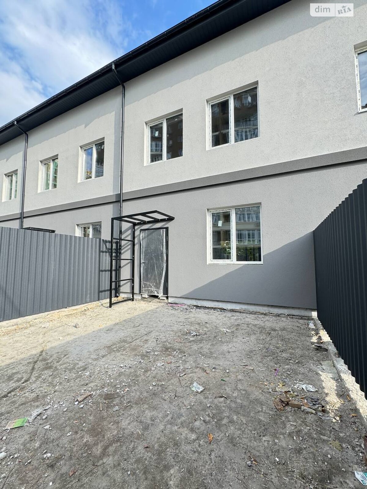 триповерховий таунхаус, 129.5 кв. м, цегла. Продаж в Ірпені, район Ірпінь фото 1 триповерховий таунхаус, 129.5 кв. м, цегла. Продаж в Ірпені, район Ірпінь фото 1