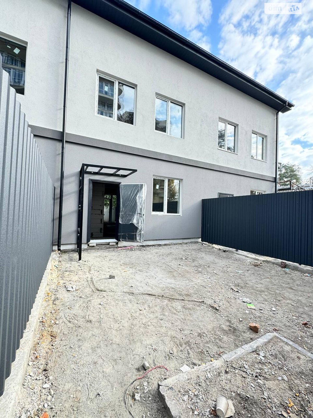 триповерховий таунхаус, 129.5 кв. м, цегла. Продаж в Ірпені, район Ірпінь фото 1 триповерховий таунхаус, 129.5 кв. м, цегла. Продаж в Ірпені, район Ірпінь фото 1