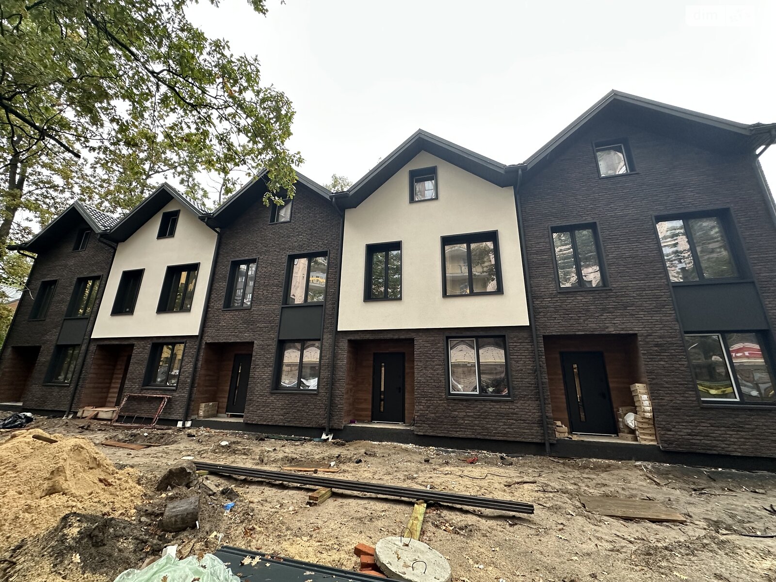 двоповерховий таунхаус, 90 кв. м, керамічна цегла. Продаж у Ірпені фото 1 двоповерховий таунхаус, 90 кв. м, керамічна цегла. Продаж у Ірпені фото 1