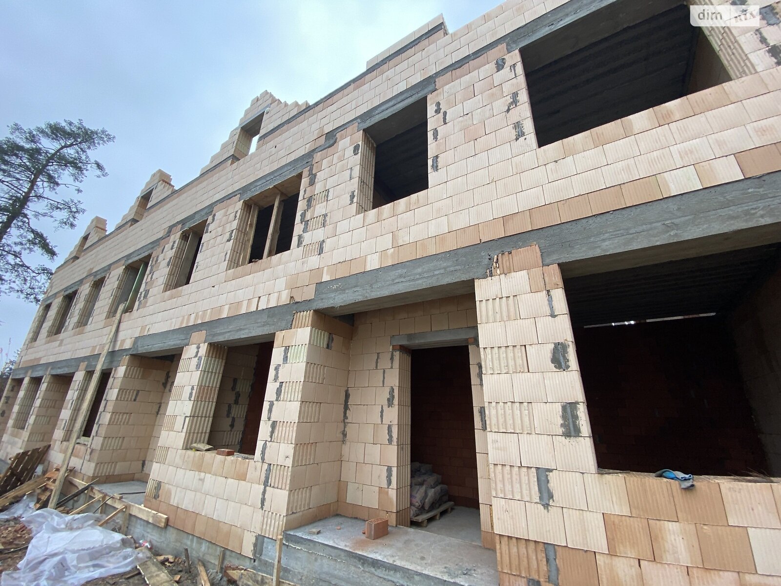 триповерховий таунхаус, 92 кв. м, кирпич. Продаж у Ірпені фото 1 триповерховий таунхаус, 92 кв. м, кирпич. Продаж у Ірпені фото 1