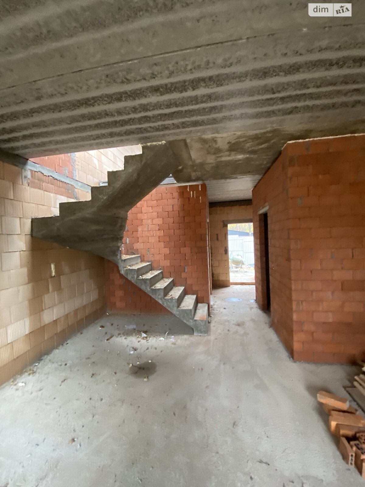 триповерховий таунхаус, 92 кв. м, кирпич. Продаж у Ірпені фото 1 триповерховий таунхаус, 92 кв. м, кирпич. Продаж у Ірпені фото 1