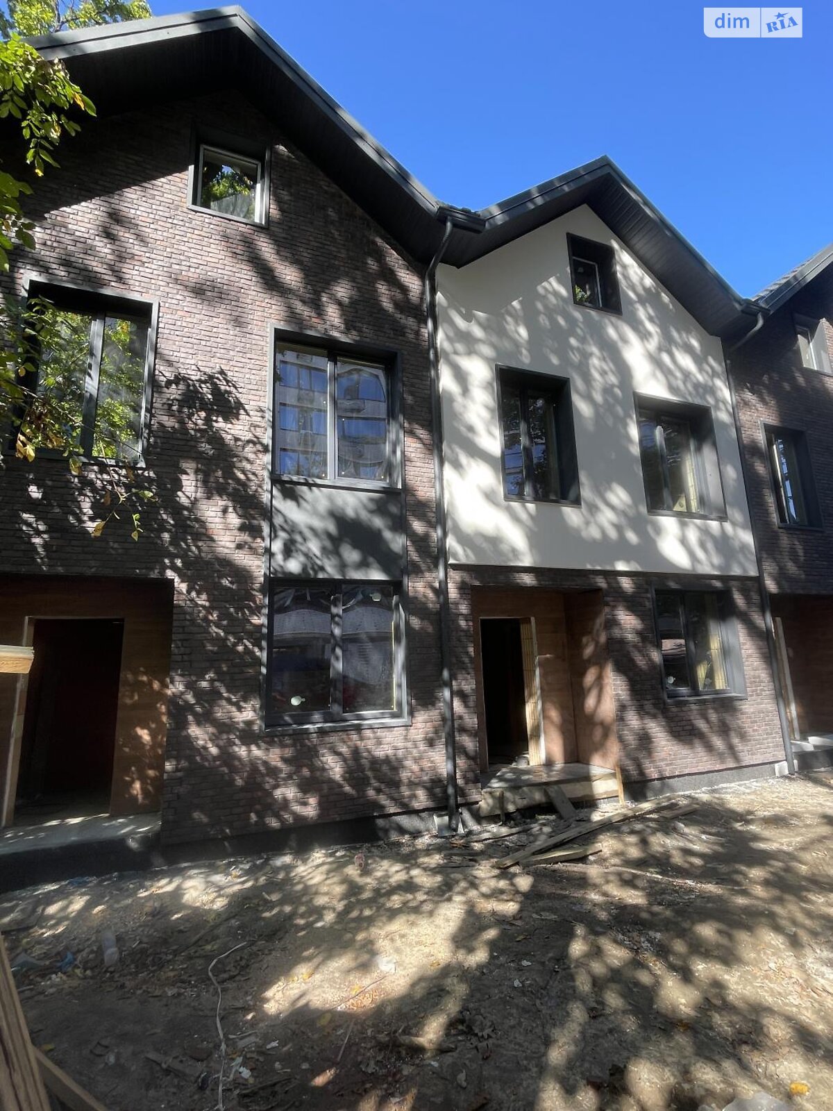 двоповерховий таунхаус, 91 кв. м, кирпич. Продаж у Ірпені фото 1 двоповерховий таунхаус, 91 кв. м, кирпич. Продаж у Ірпені фото 1