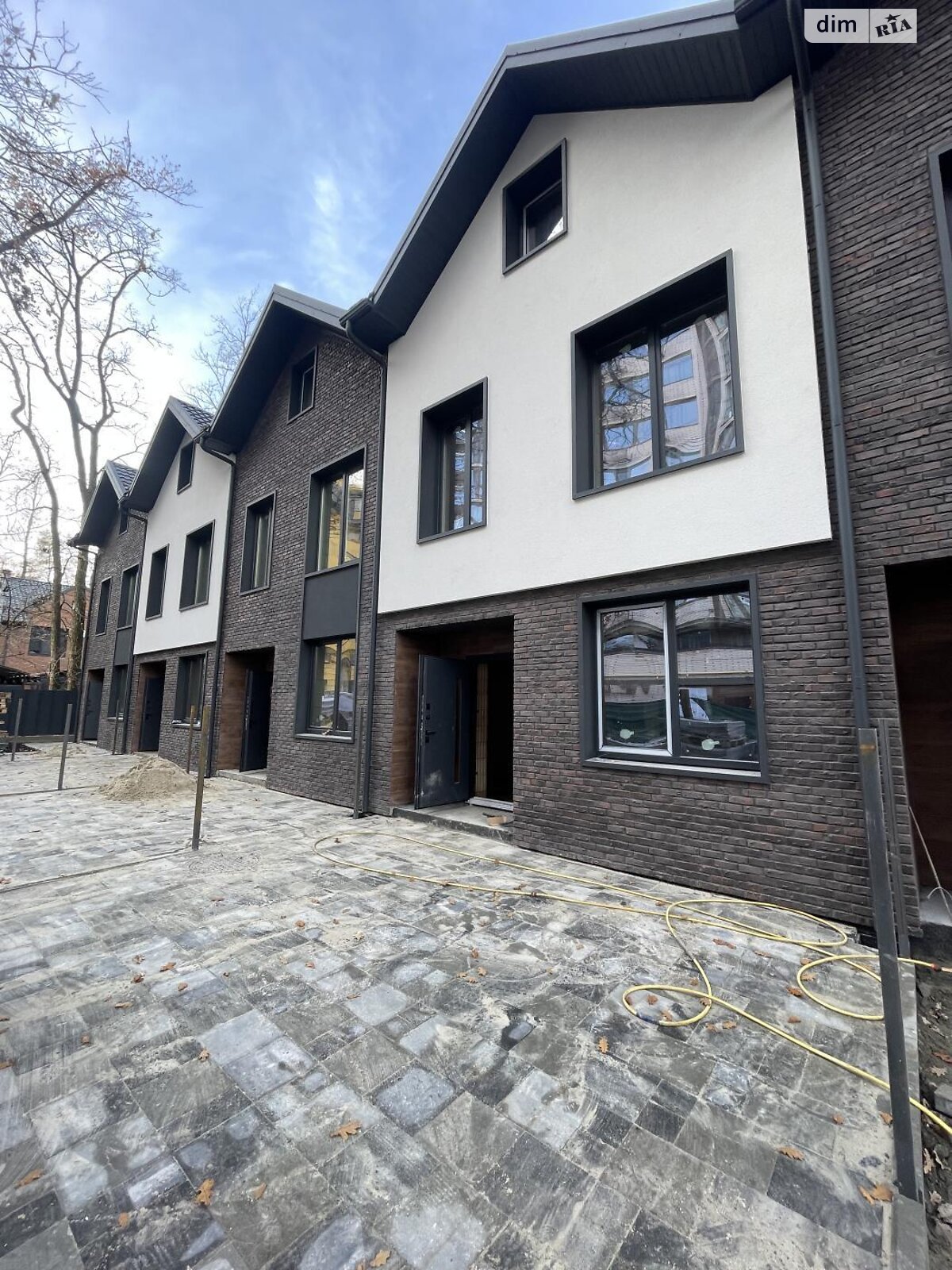 двоповерховий таунхаус, 91 кв. м, кирпич. Продаж у Ірпені фото 1 двоповерховий таунхаус, 91 кв. м, кирпич. Продаж у Ірпені фото 1